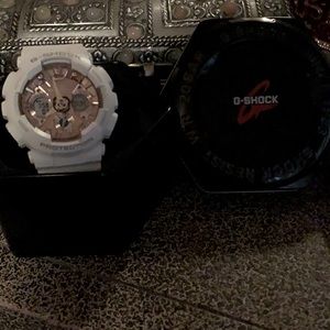 Excellent condition! G-shock!
